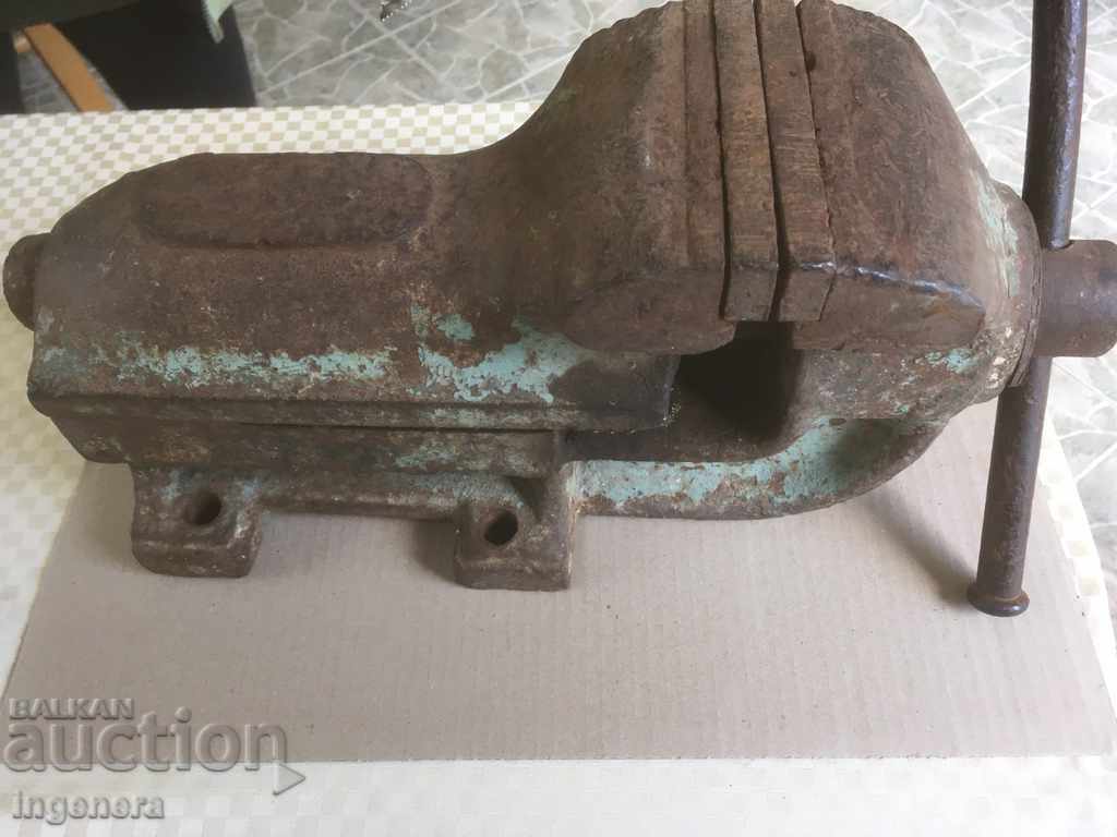 MENGEME LOCKSMITH RIGHT-1969 G-WEIGHT OVER 30 KGR-BULGARIA with price 215.00 BGN | € 109.93 MENGEME LOCKSMITH RIGHT-1969 G-WEIGHT OVER 30 KGR-BULGARIA with price 215.00 BGN | € 109.93