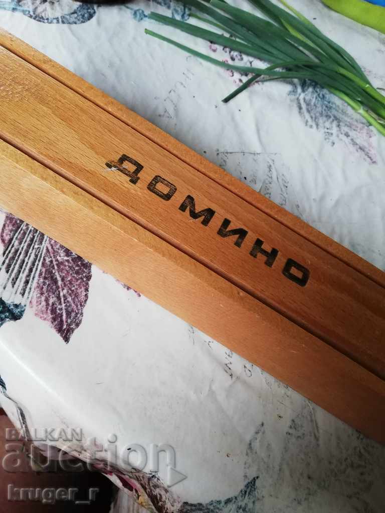 Bătrânul DOMINO cu preț € 12.78 | 25.00 BGN
