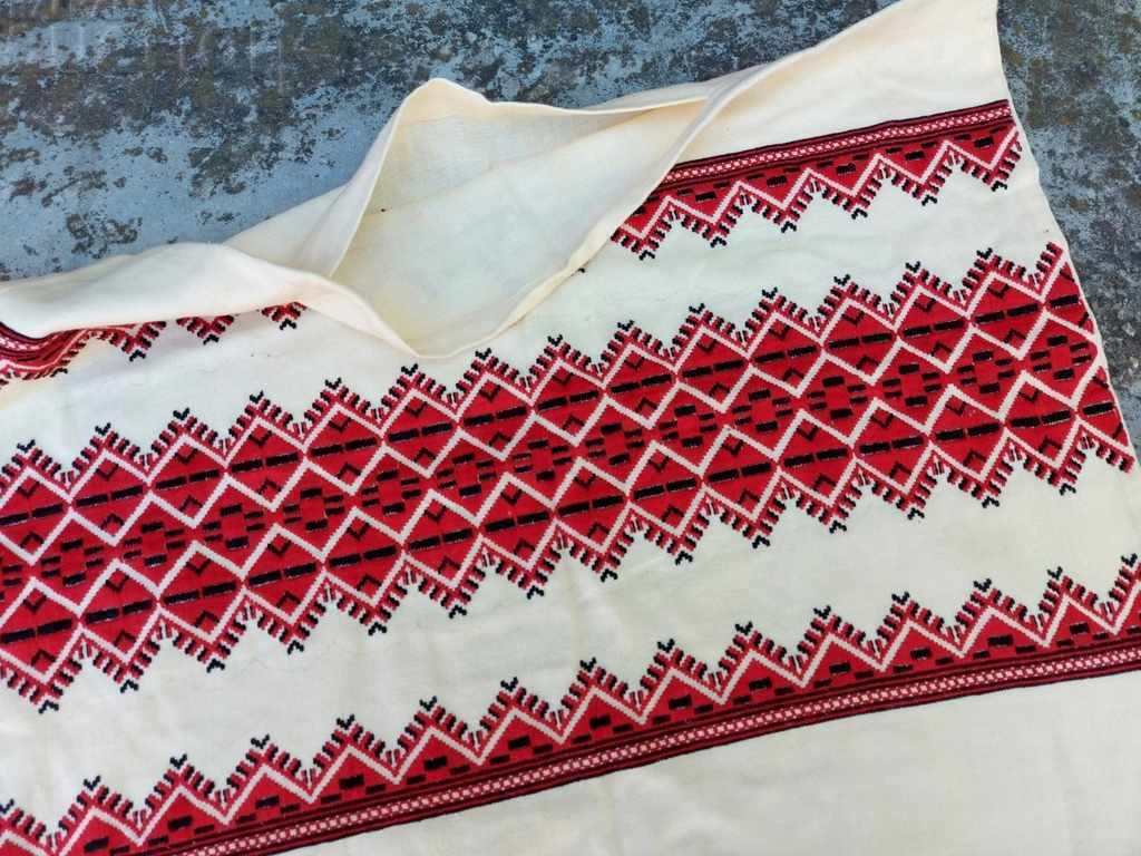 Delivery of OLD CUSHION COVER MINDER BRODERIA SHEVITSA