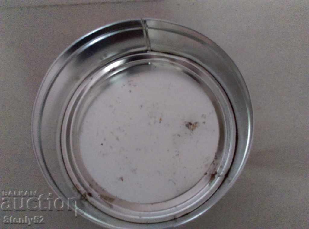 Delivery of Beautiful branded metal box Delivery of Beautiful branded metal box