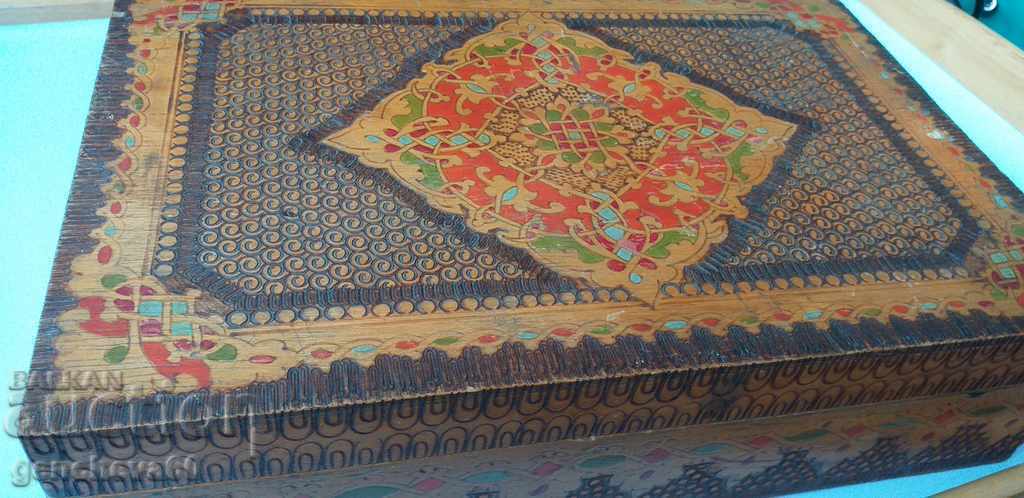 Auction Collection of cigars in an old wooden, pyrography box Auction Collection of cigars in an old wooden, pyrography box