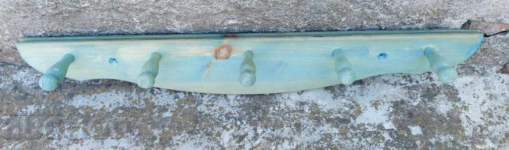 WOODEN HANGER HEALTHY EXCELLENT CONDITION PRACTICAL NEW with price 25.00 BGN | € 12.78 WOODEN HANGER HEALTHY EXCELLENT CONDITION PRACTICAL NEW with price 25.00 BGN | € 12.78