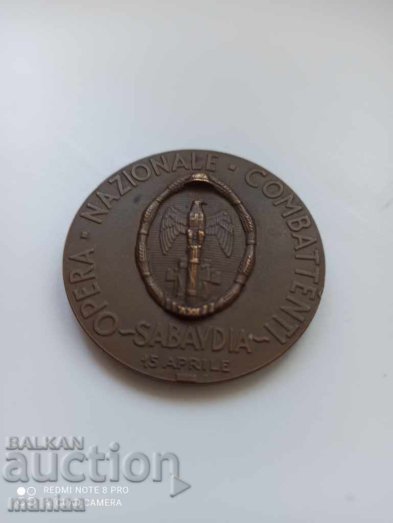 Auction Italian Fascist Medal of Benito Mussolini 1933 Auction Italian Fascist Medal of Benito Mussolini 1933