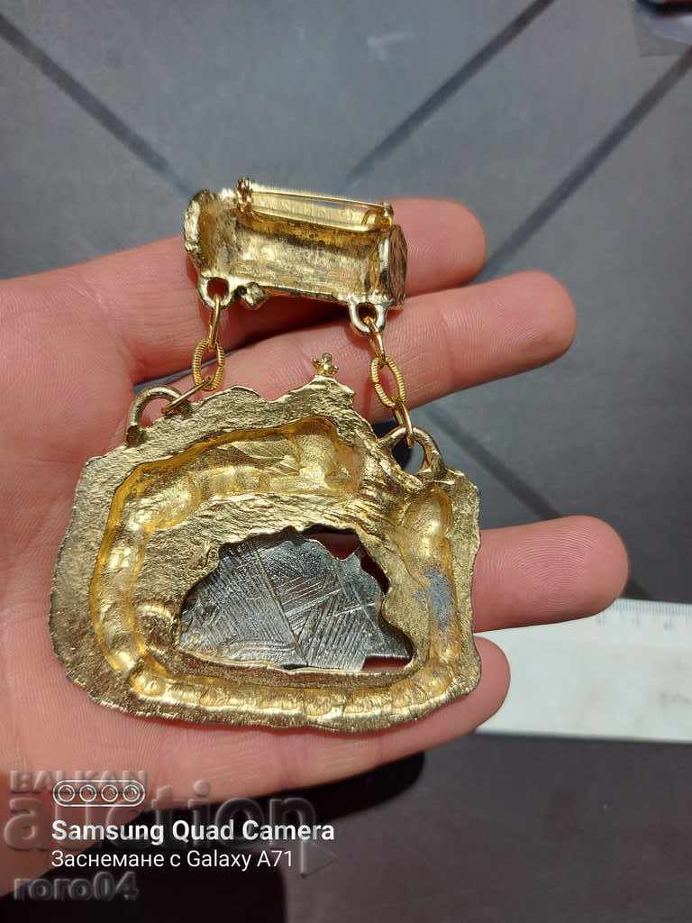 GERMAN MEDAL - 132 GRAMS with price 132.00 BGN | € 67.49 GERMAN MEDAL - 132 GRAMS with price 132.00 BGN | € 67.49