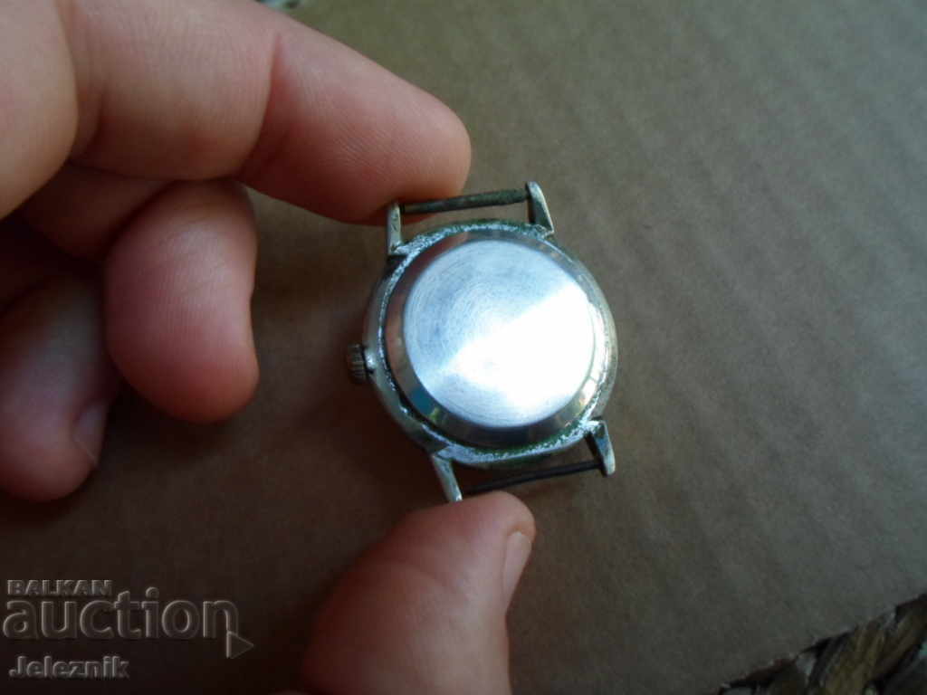 Auction  majki chasovnik raketa,cal 2609.na-ne raboti