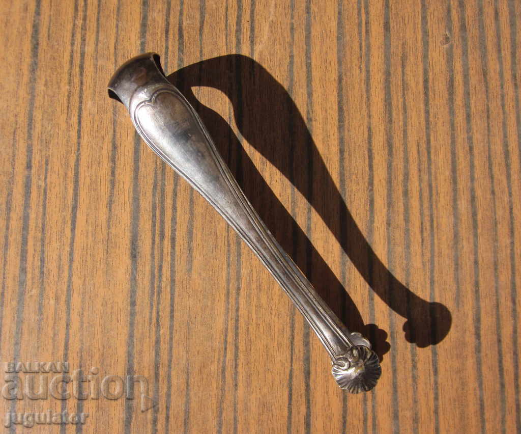 Art Deco antique ice sugar pinch with markings