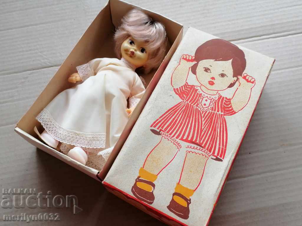 Стара кукла, детска  играчка 70 те години НРБ
