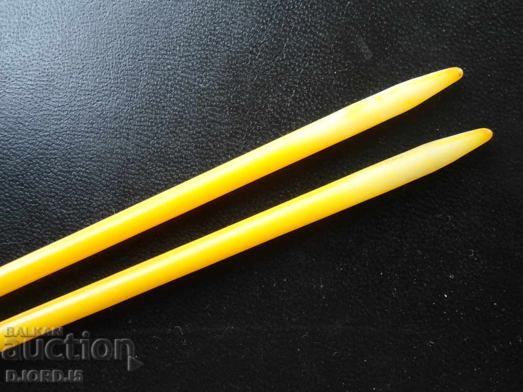 Auction Knitting needles Auction Knitting needles