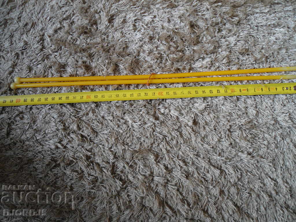 Delivery of Knitting needles Delivery of Knitting needles