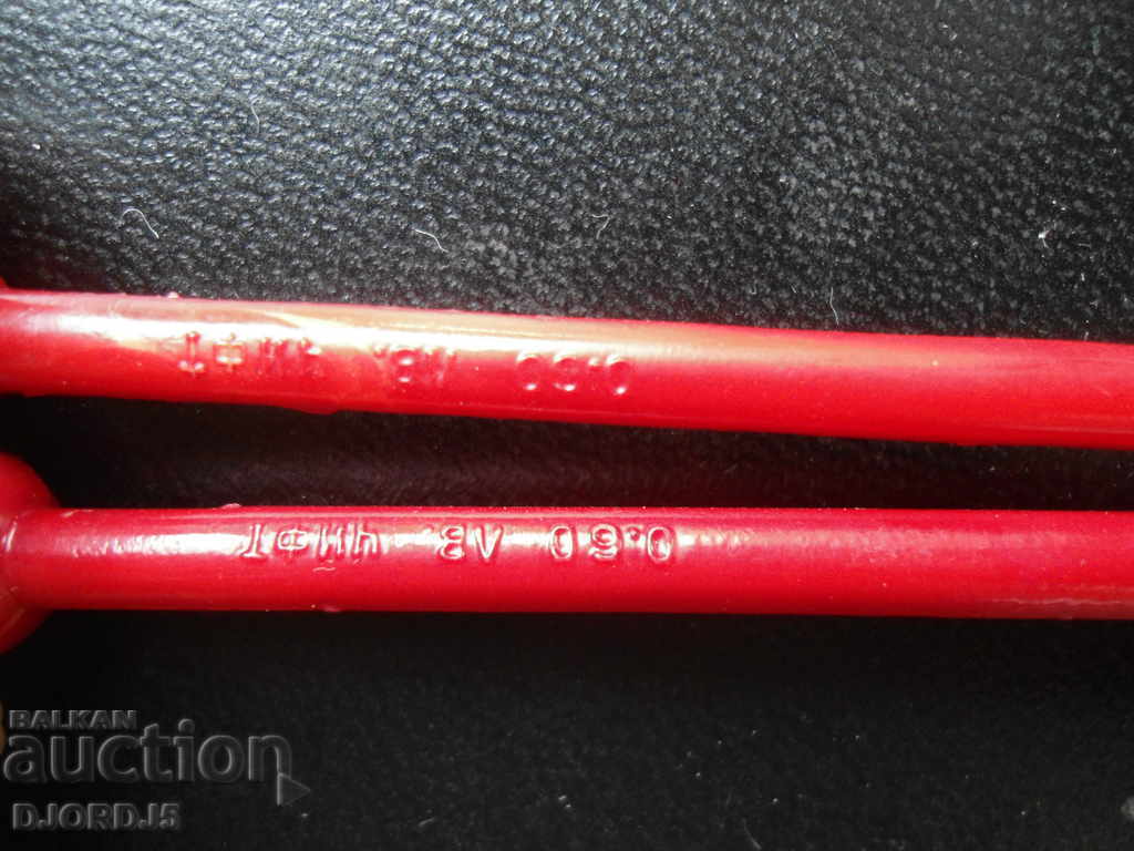 Knitting needles with price 2.00 BGN | € 1.02 Knitting needles with price 2.00 BGN | € 1.02