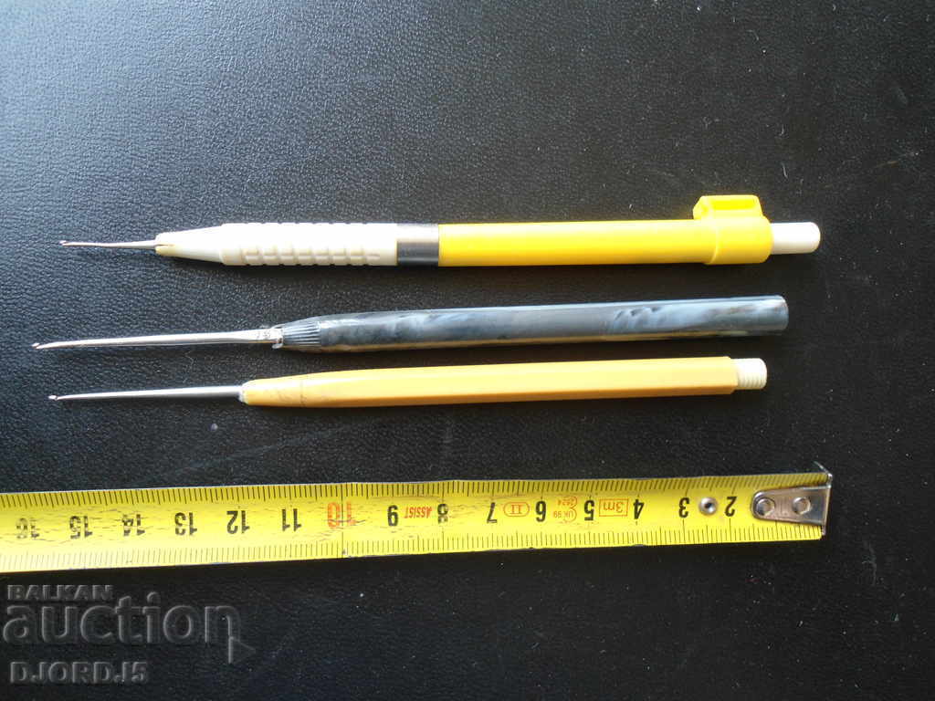 Auction Knitting needles Auction Knitting needles