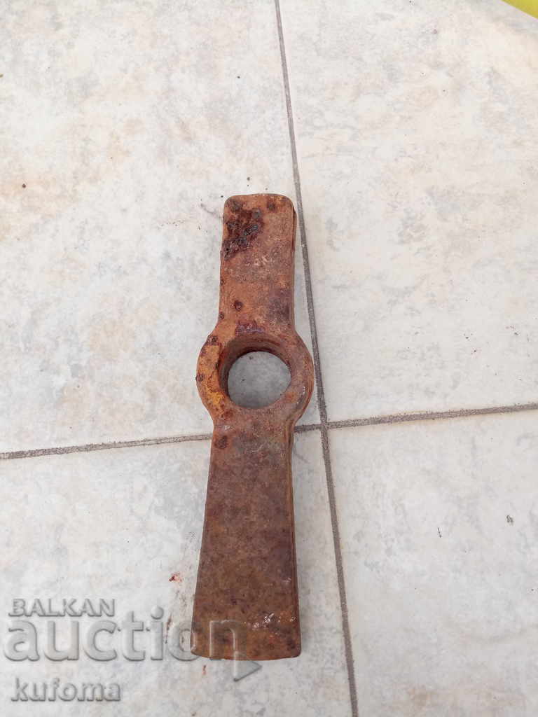 ciocan vechi cu preț 9.99 BGN | € 5.11 ciocan vechi cu preț 9.99 BGN | € 5.11