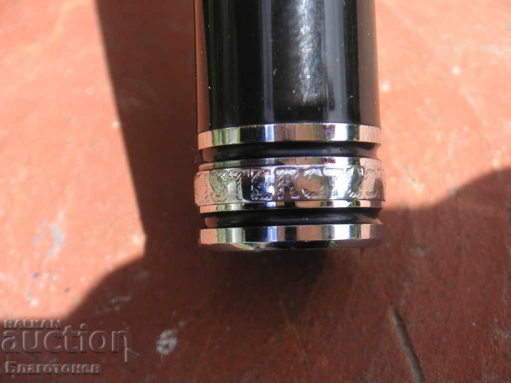 Delivery of MONTBLANC pen Delivery of MONTBLANC pen