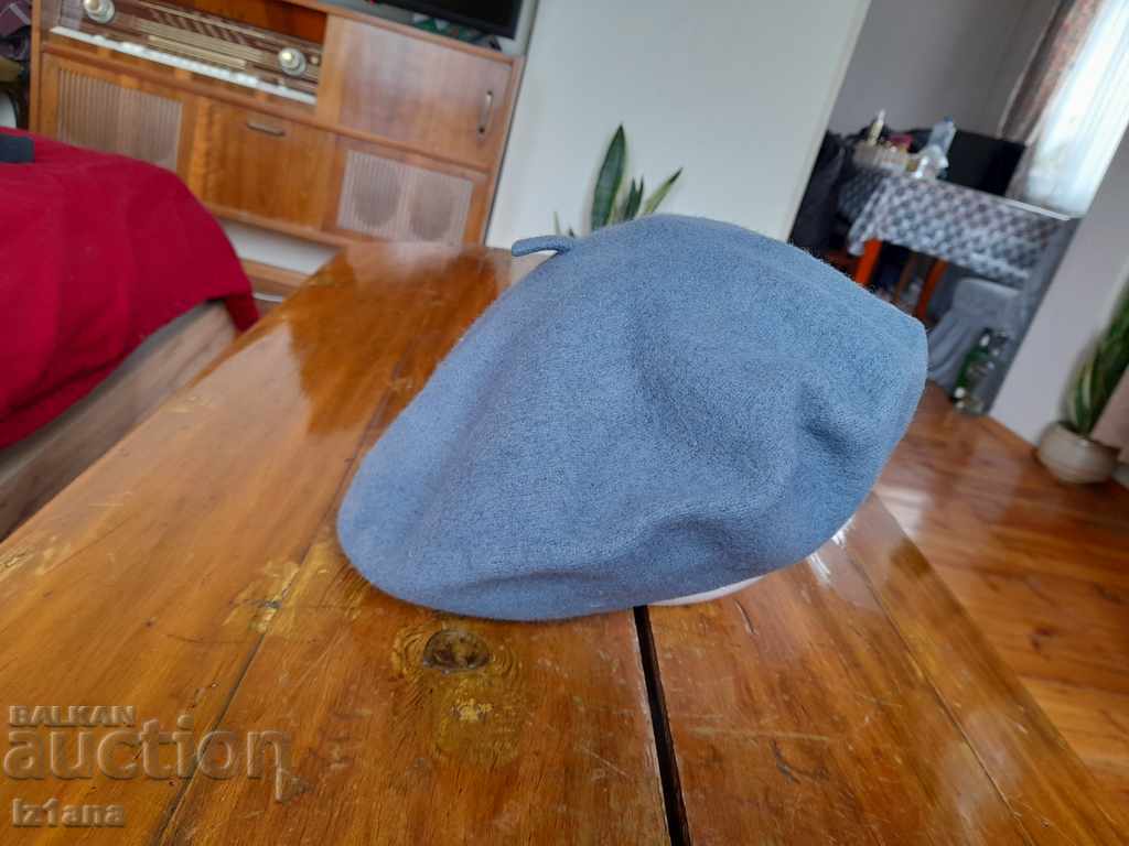 Old military beret, hat with price 22.00 BGN | € 11.25 Old military beret, hat with price 22.00 BGN | € 11.25