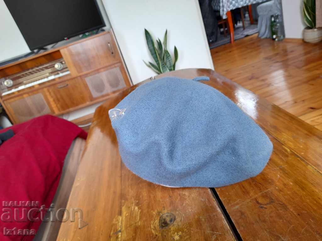 Delivery of Old military beret, hat Delivery of Old military beret, hat