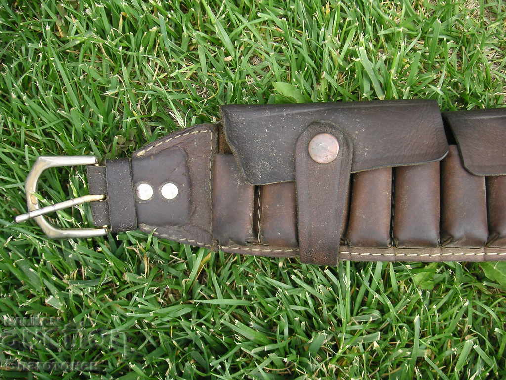 Leather hunting belt with price 60.00 BGN | € 30.68 Leather hunting belt with price 60.00 BGN | € 30.68