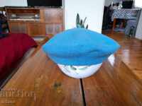 Beretă veche, șapcă