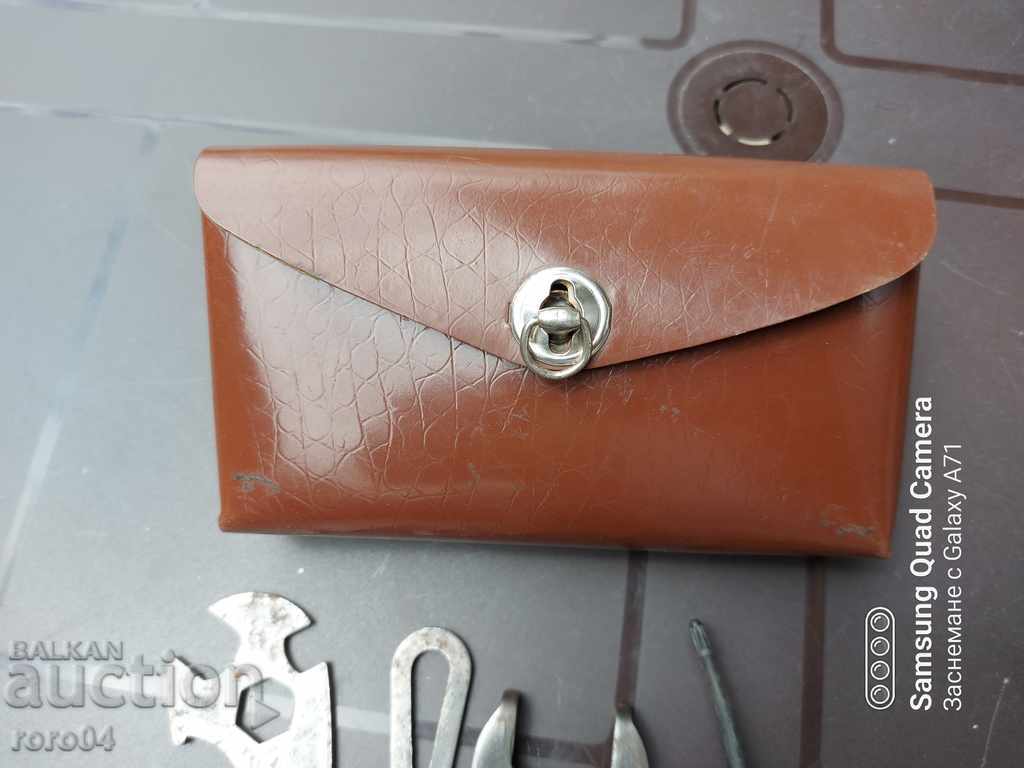 Auction BAG - TOOLS - BICYCLE - EXCELLENT Auction BAG - TOOLS - BICYCLE - EXCELLENT