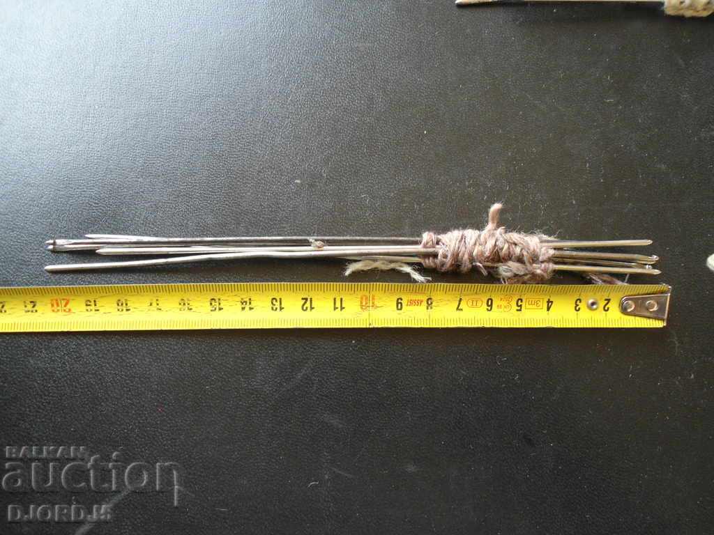 Auction Old metal knitting needles, 6 pieces Auction Old metal knitting needles, 6 pieces