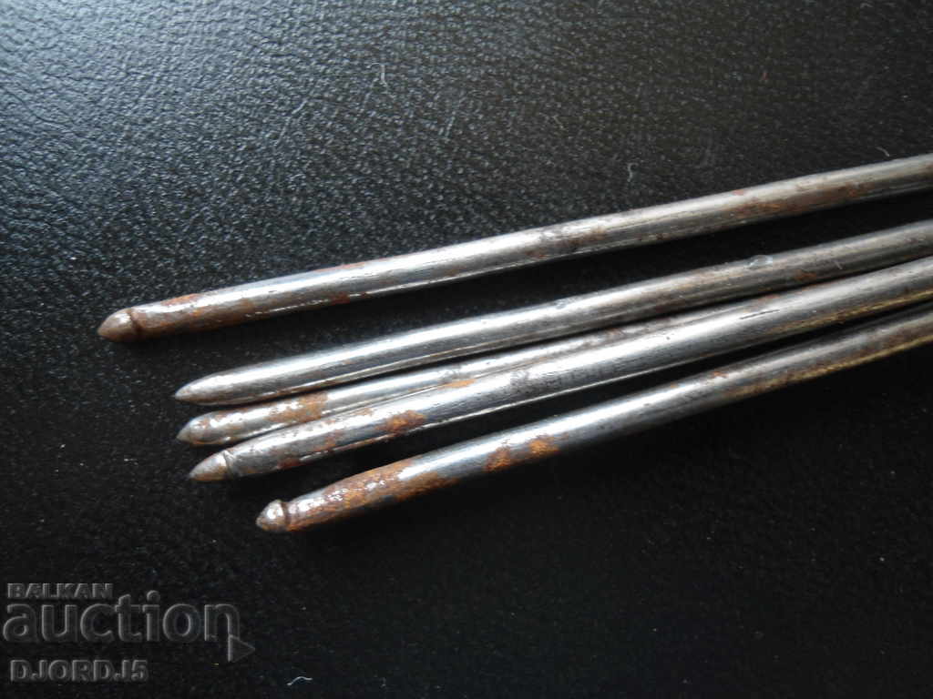 Old metal knitting needles, 5 pieces with price 6.00 BGN | € 3.07 Old metal knitting needles, 5 pieces with price 6.00 BGN | € 3.07