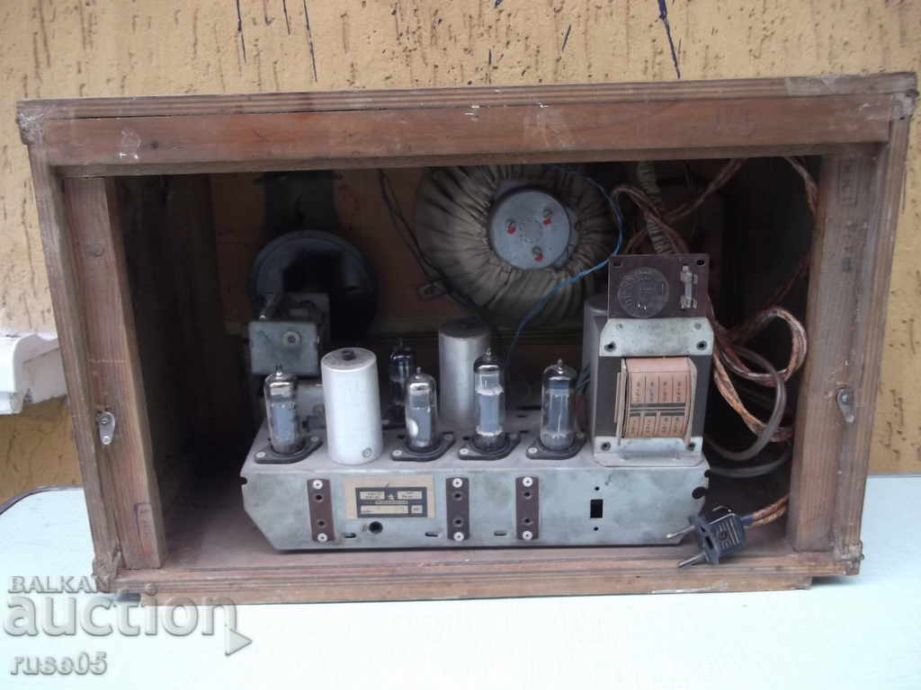 Radio "Hr. Botev - P III 56 - 1" - 1 funcționează - 5