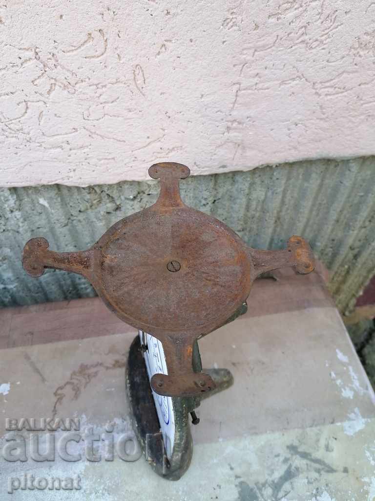 Antique scale scales enamel - 5