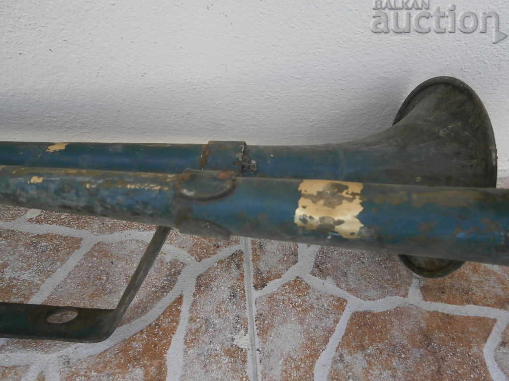 antique bronze thrombus horn whistle with price 41.00 BGN | € 20.96 antique bronze thrombus horn whistle with price 41.00 BGN | € 20.96