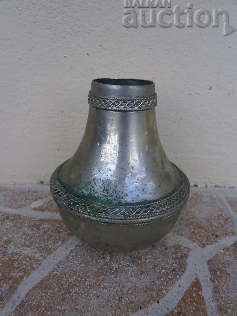 metal small container