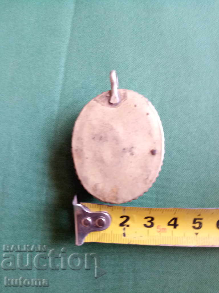 Auction  Old pendant