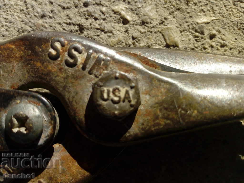 American sheet metal shears with price 40.00 BGN | € 20.45 American sheet metal shears with price 40.00 BGN | € 20.45