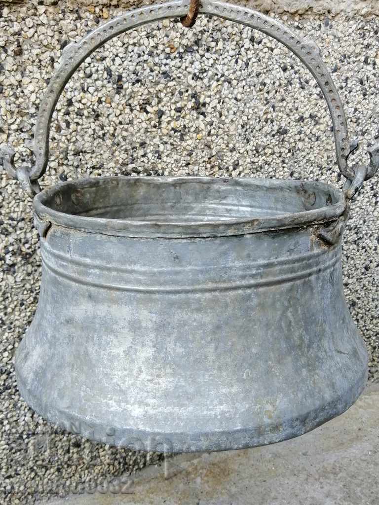 Tinned coin, cauldron, copper, copper vessel