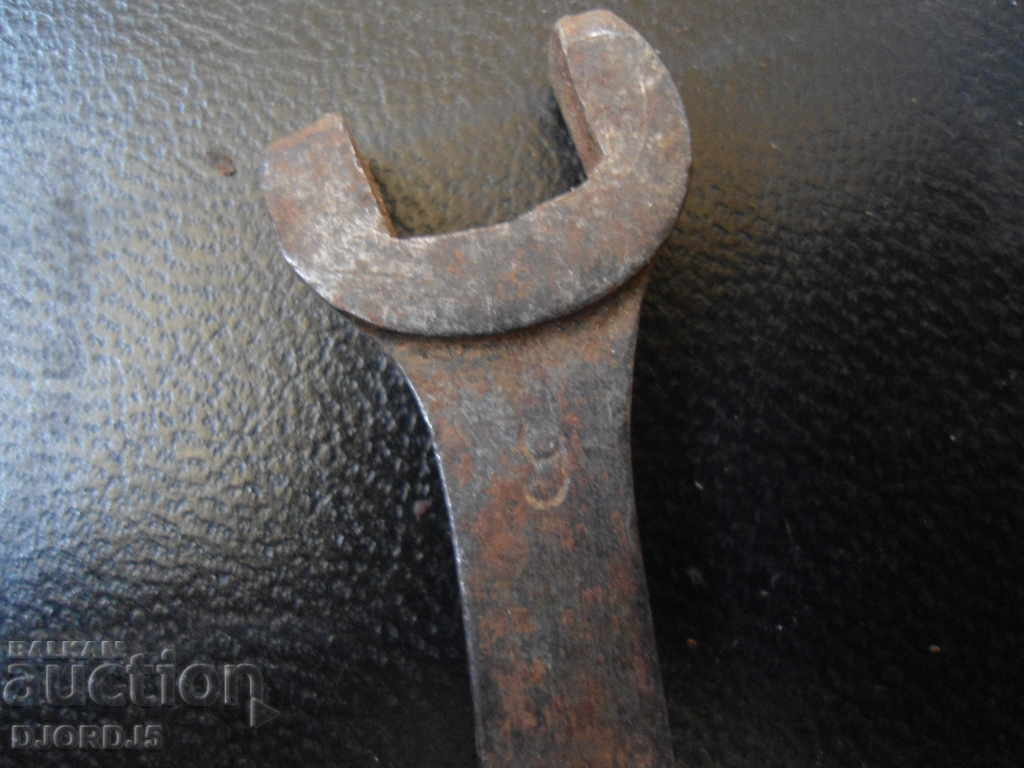 Auction An old switch Auction An old switch