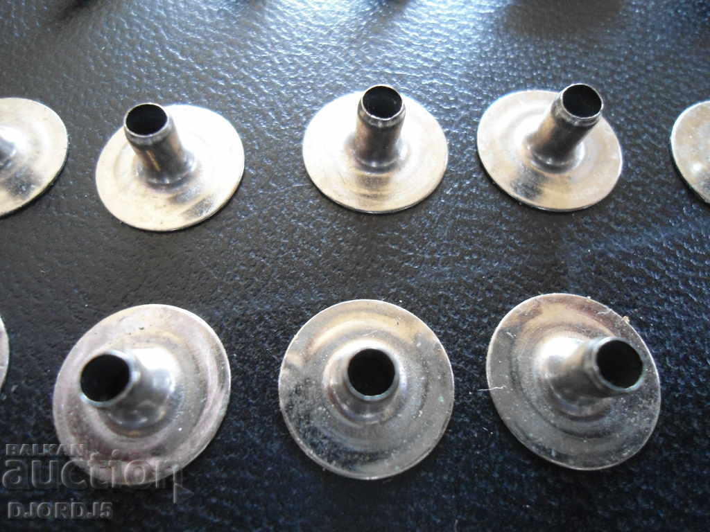 Old metal buttons "PIONEER" - 5 Old metal buttons "PIONEER" - 5