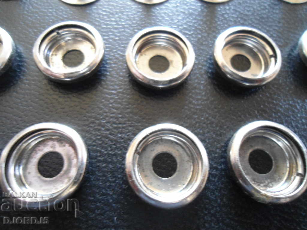 Old metal buttons "PIONEER" - 6 Old metal buttons "PIONEER" - 6