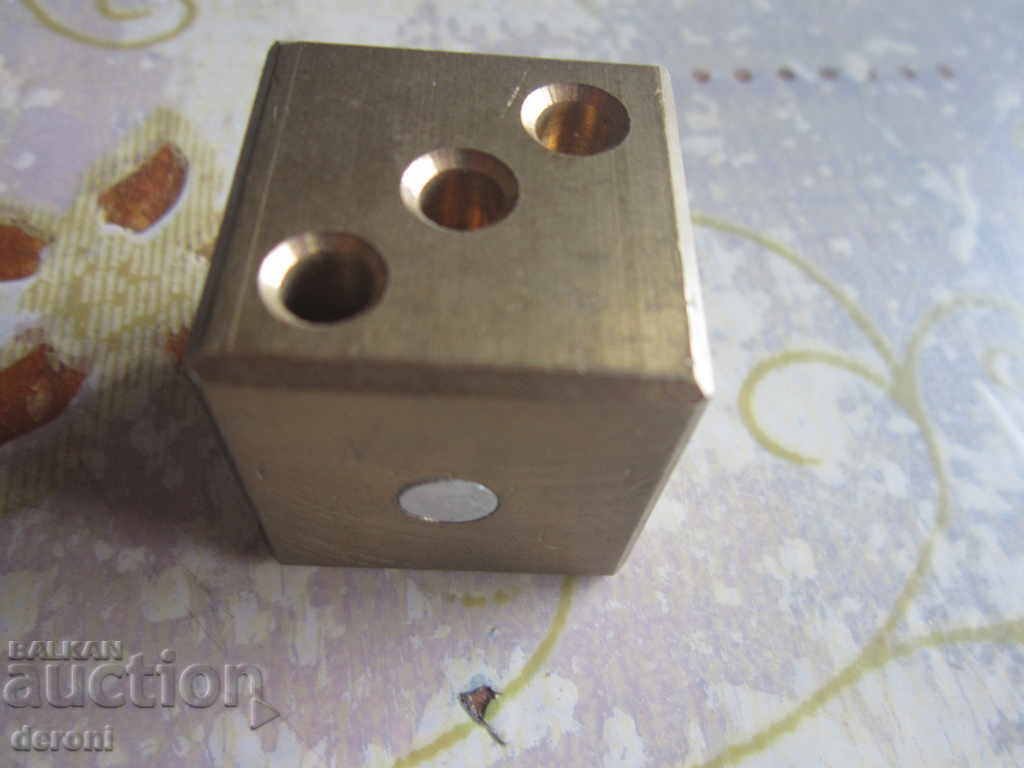 Unique large bronze dice dice with price 120.00 BGN | € 61.36 Unique large bronze dice dice with price 120.00 BGN | € 61.36