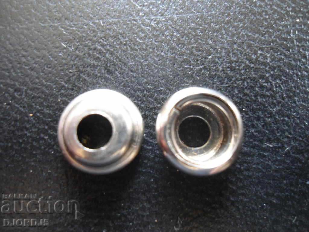 Delivery of Old metal eyelets, buttons, 130 pieces Delivery of Old metal eyelets, buttons, 130 pieces