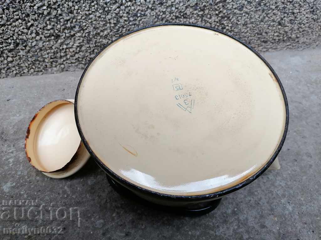 Delivery of Enameled teapot from the Sotsa, a vessel with enamel, USSR Delivery of Enameled teapot from the Sotsa, a vessel with enamel, USSR