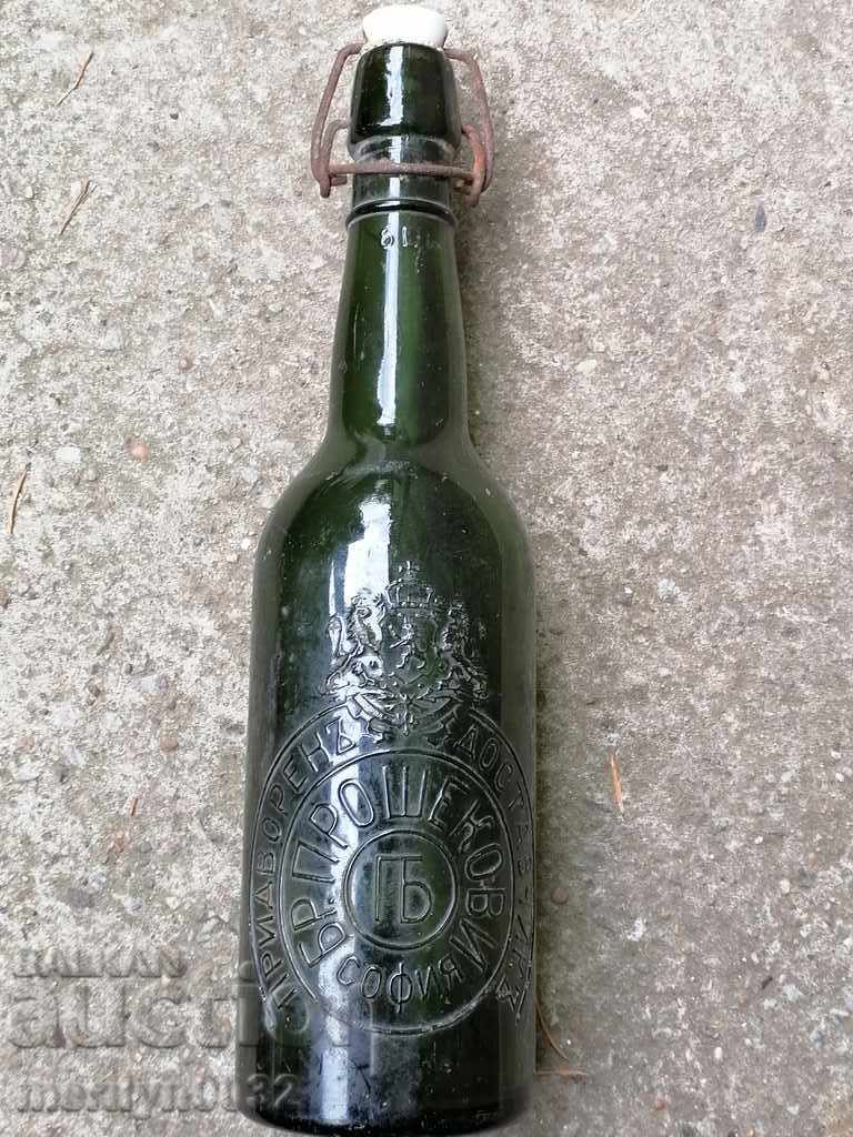Beer bottle with the coat of arms "BRATYA PROSHEKOVI" 0.6 ml bottle with price 98.00 BGN | € 50.11 Beer bottle with the coat of arms "BRATYA PROSHEKOVI" 0.6 ml bottle with price 98.00 BGN | € 50.11