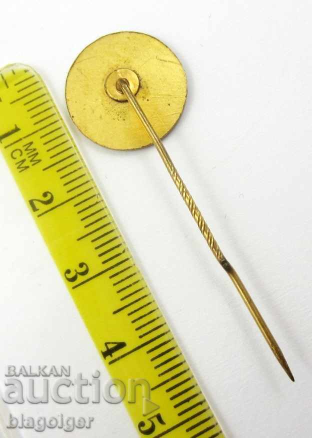 Delivery of OLD FOOTBALL BADGE - BRAZIL FOOTBALL LEAGUE - REFEREE Delivery of OLD FOOTBALL BADGE - BRAZIL FOOTBALL LEAGUE - REFEREE