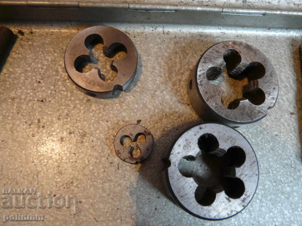 Auction Hammers / taps Auction Hammers / taps