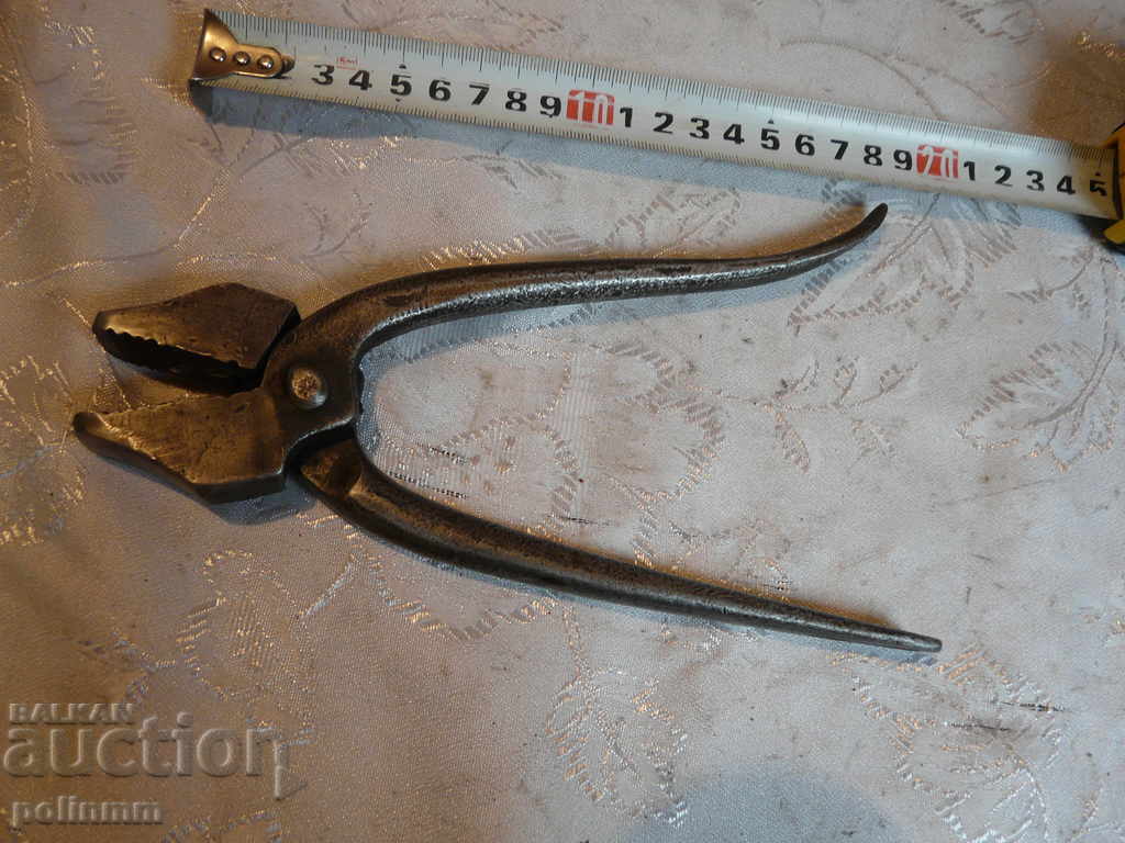 Old German shoe pliers - 5 with price 35.00 BGN | € 17.90 Old German shoe pliers - 5 with price 35.00 BGN | € 17.90