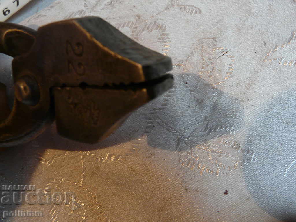 Auction Old German shoe pliers - 5 Auction Old German shoe pliers - 5