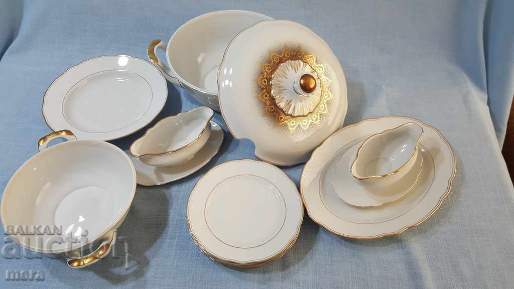 Auction Antique porcelain dining set - Bavaria Auction Antique porcelain dining set - Bavaria