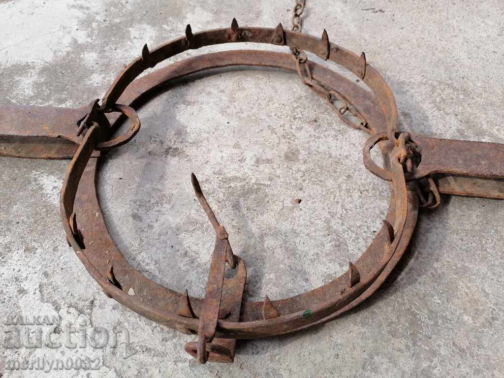 Old hand forged trap with wrought iron spikes - 5 Old hand forged trap with wrought iron spikes - 5