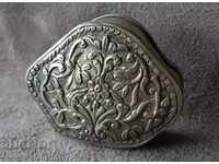 Рядка българска възрожденска сребърна кутийка за емфие 19век