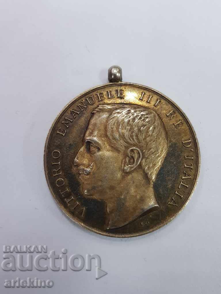 Rară medalie italiană de argint 800 î.H. Vittorio Emanuele