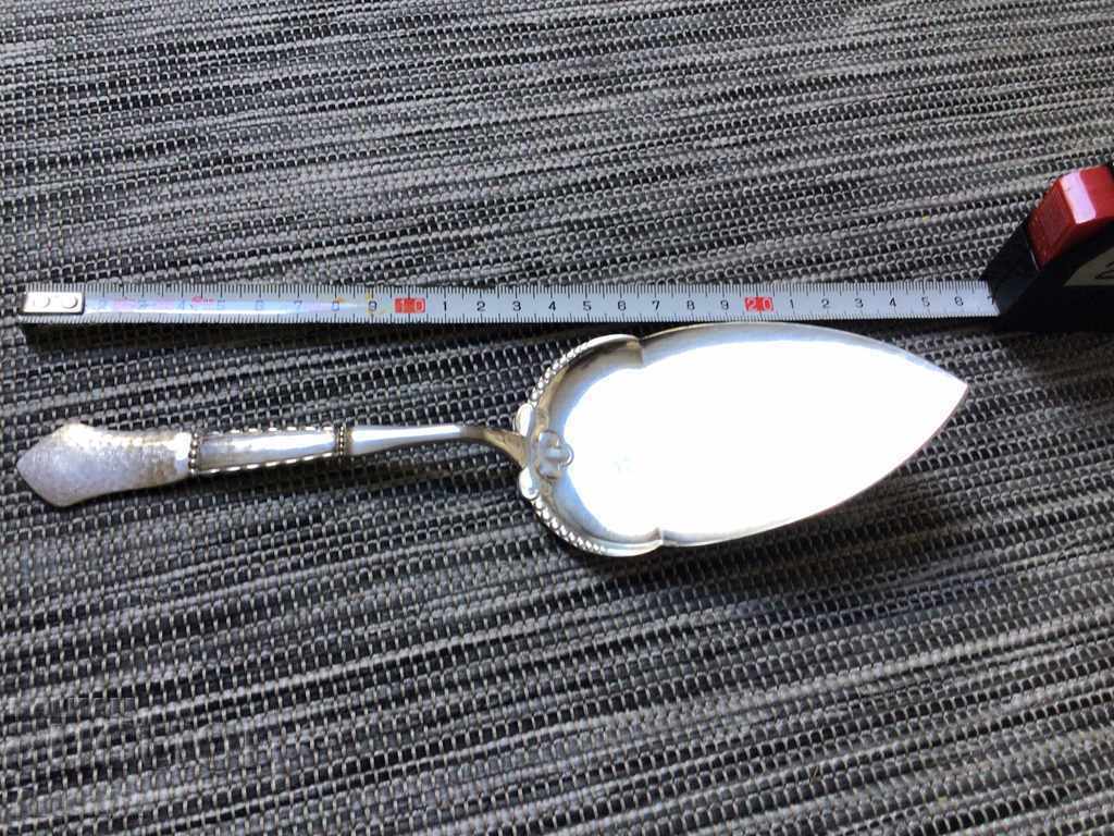 Silver-plated spatula (1921-1929)