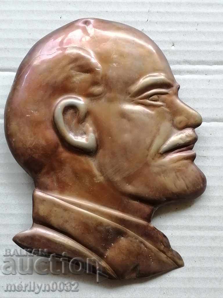 Barrel of proletarian leader Vladimir Lenin figure wall with price 69.00 BGN | € 35.28 Barrel of proletarian leader Vladimir Lenin figure wall with price 69.00 BGN | € 35.28