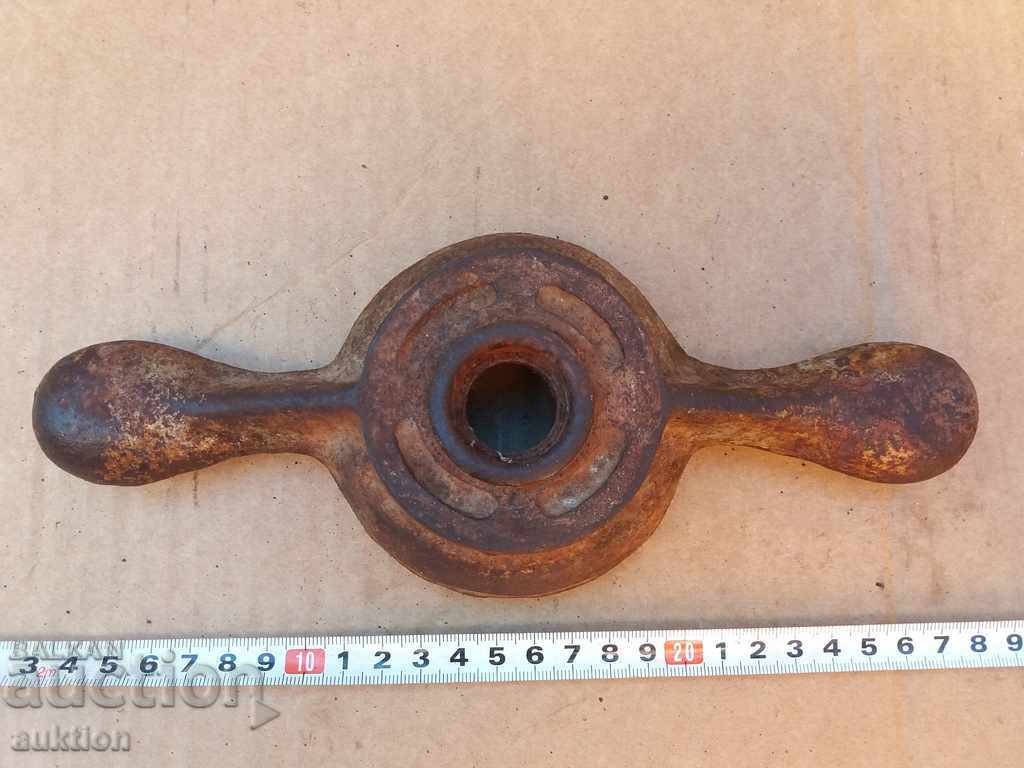 OLD MASSIVE SOC. JAR CLOSER with price 3.99 BGN | € 2.04 OLD MASSIVE SOC. JAR CLOSER with price 3.99 BGN | € 2.04