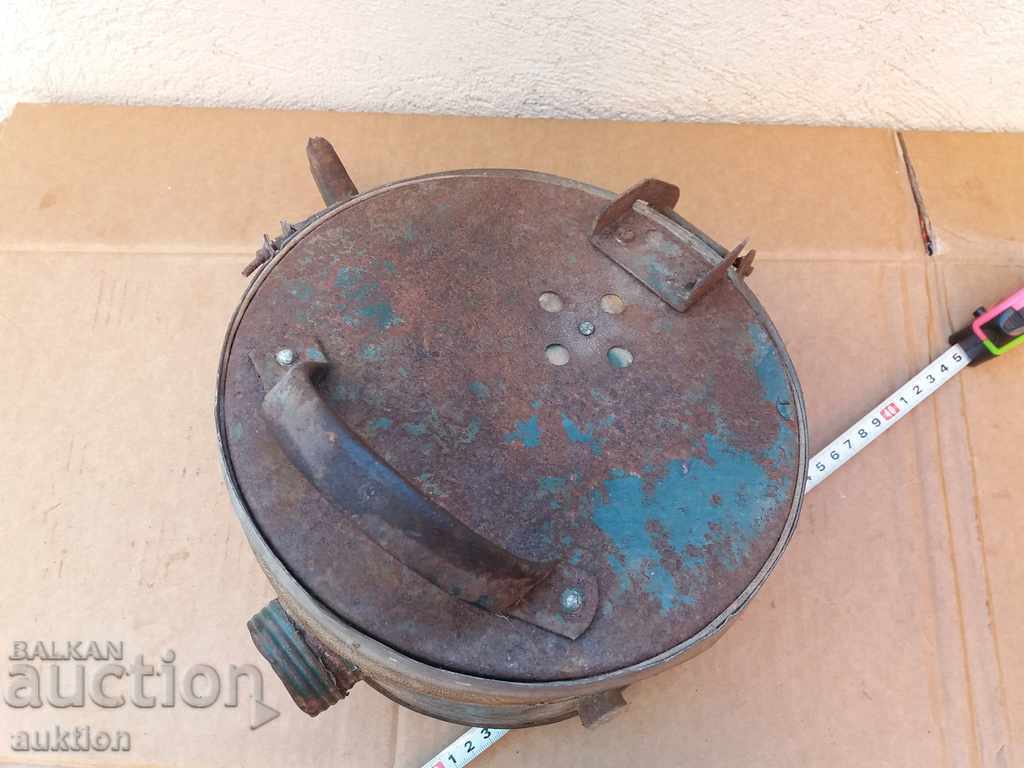 OLD ASMI BAG, SULFUR VINE SPRAYING VINEYARD - WORKING - 5